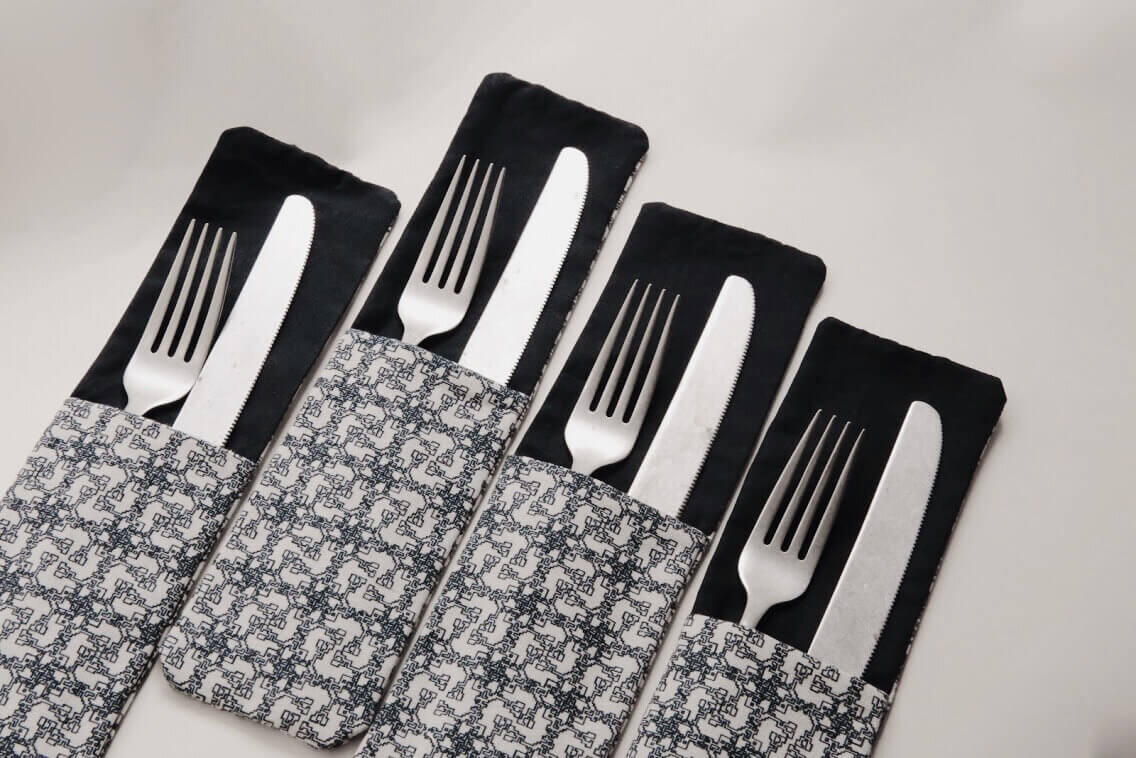 Bo Cutlery Holders Table Set
